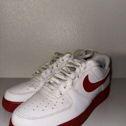 Nikes 9.5 