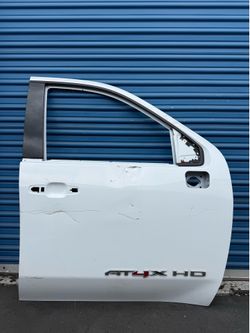 GMC Sierra 2500HD 2020 2021 2022 … 2023 2024 2025 Front Right Passenger Side Door OEM