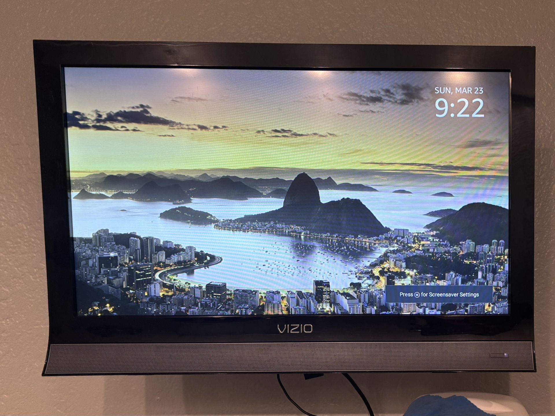 30” Vizio TV. (Location: Weston)