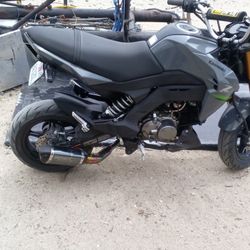 2020 Kawasaki Z125 pro
