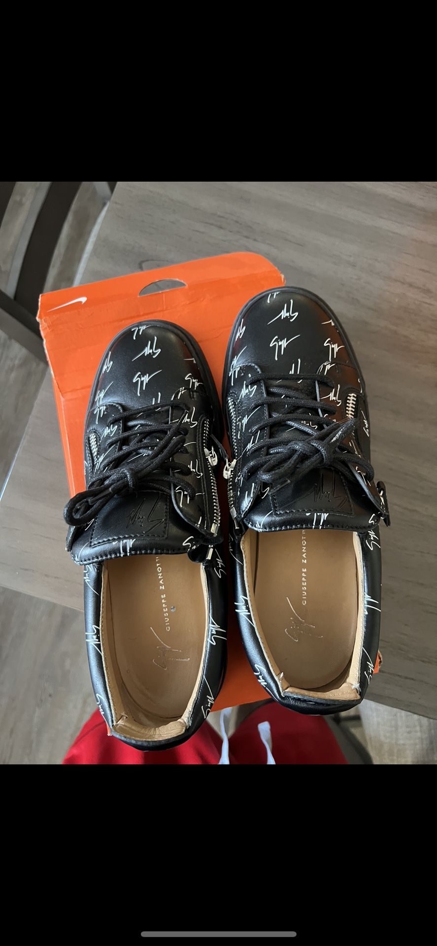 Giuseppe Size 10