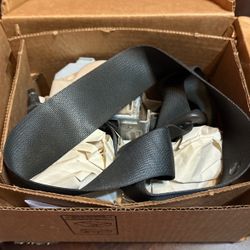 2006 Nissan Pathfinder Seat Belts