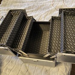 Makeup Hard Case Train Case