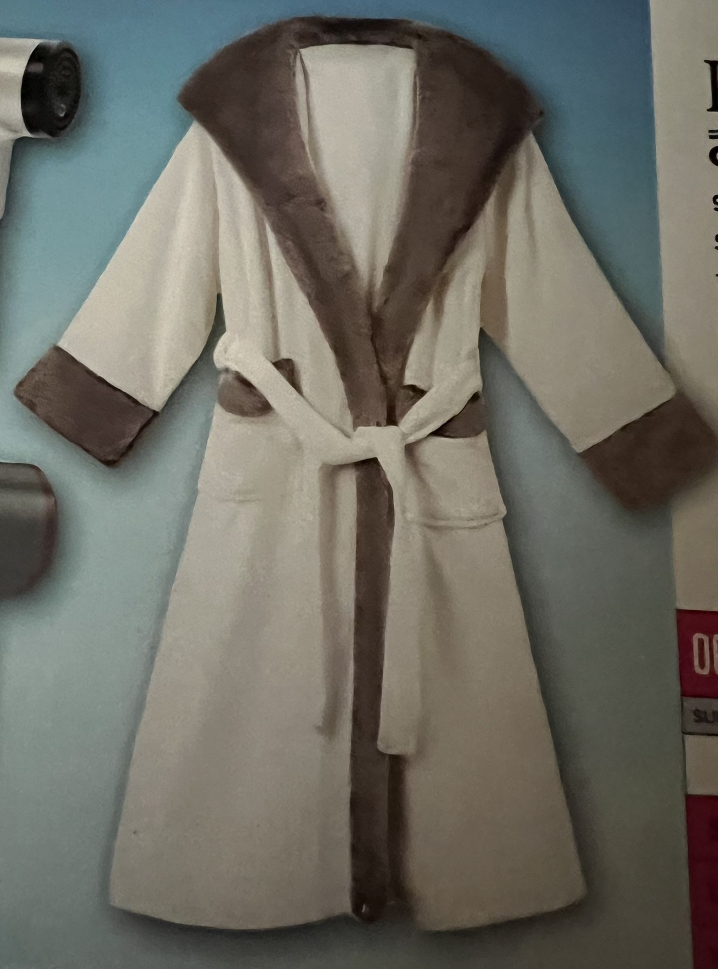 NIB Robe