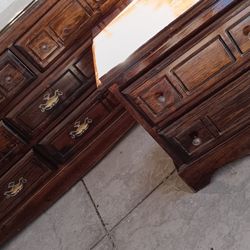 Dresser Set