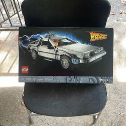 LEGO Set Back To Future 