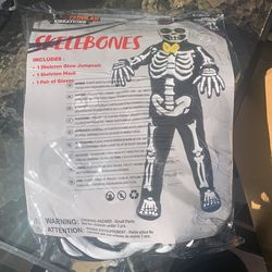 Costume