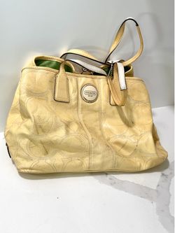 Coach 19358 Cream Leather Signature Kisslock Satchel Tote Handbag Purse Large