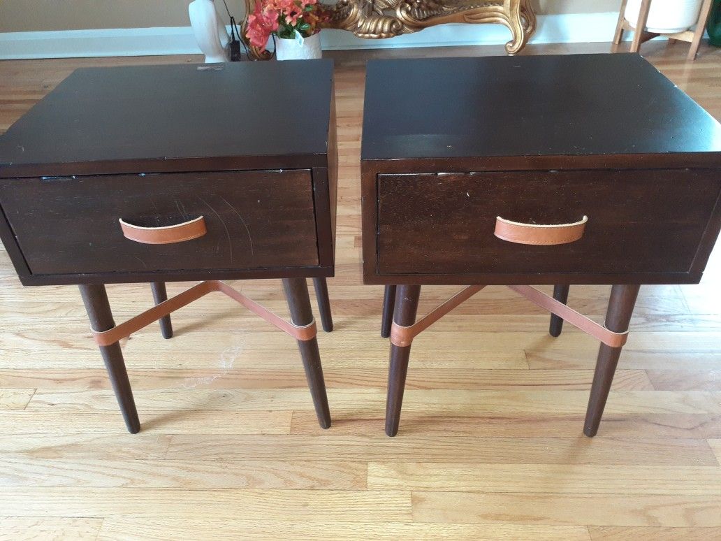 2 end tables with leather pull handles