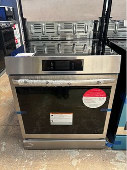 New! Frigidaire Gallery 30” Induction Range