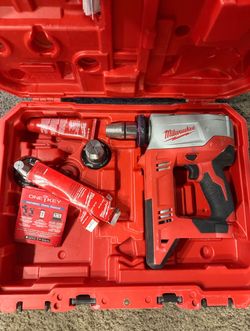 M18 ProPEX Expansion Tool Kit with 1", 1-1/4", and 1-1/2" Heads, (2)