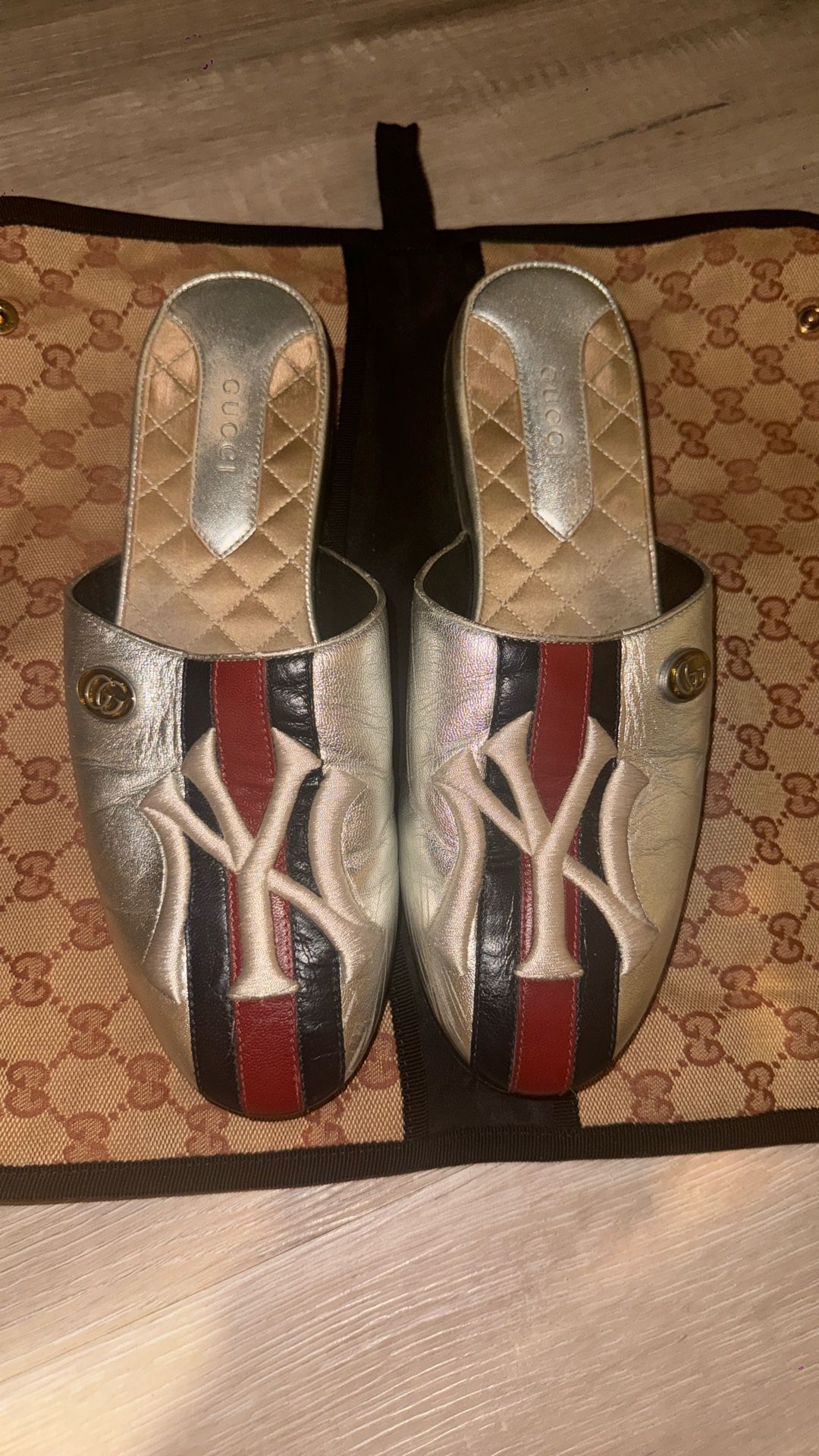 Gucci X NY New York Yankees Collab Sandals