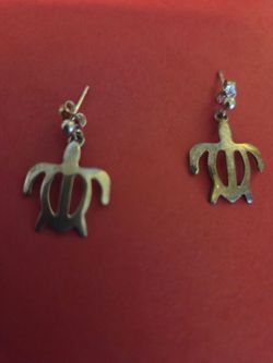 Turtle hanging earrings