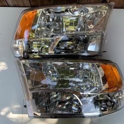 2009-18 Dodge Ram Headlights