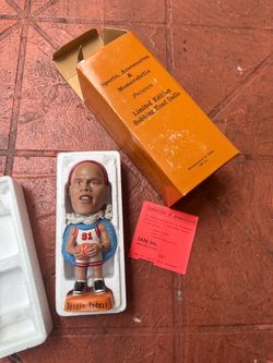 Collectible bobble head
