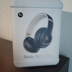 Beats Studio Pro - Wireless Noise Cancelling Over-the-Ear Headphones - Black & Gold