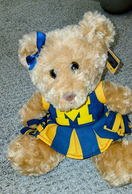 UOM Cheerleader Bear