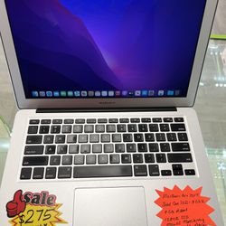 MacBook Air 2017 in very good working condition . Comes with Charger. 