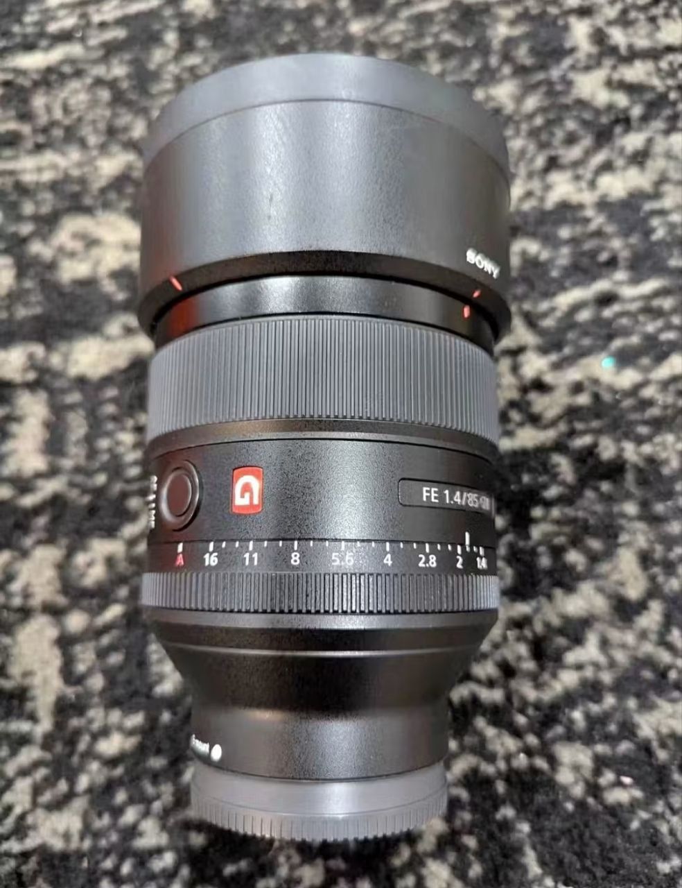 Sony FE 85mm f/ 1.4GM