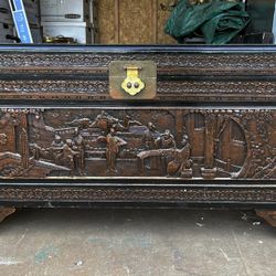 ***NO OFFERS*** Vintage Hand Carved Wood Chinese Hope Chest Trunk