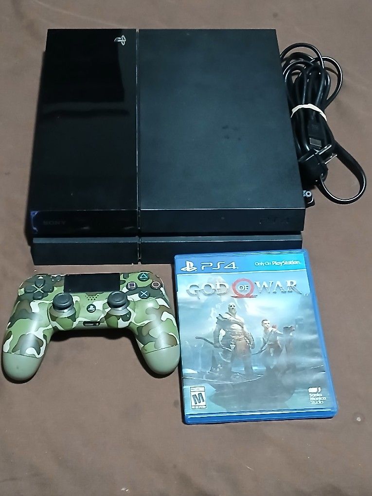 Playstation 4 PS4 Console With Controller And Game. Works