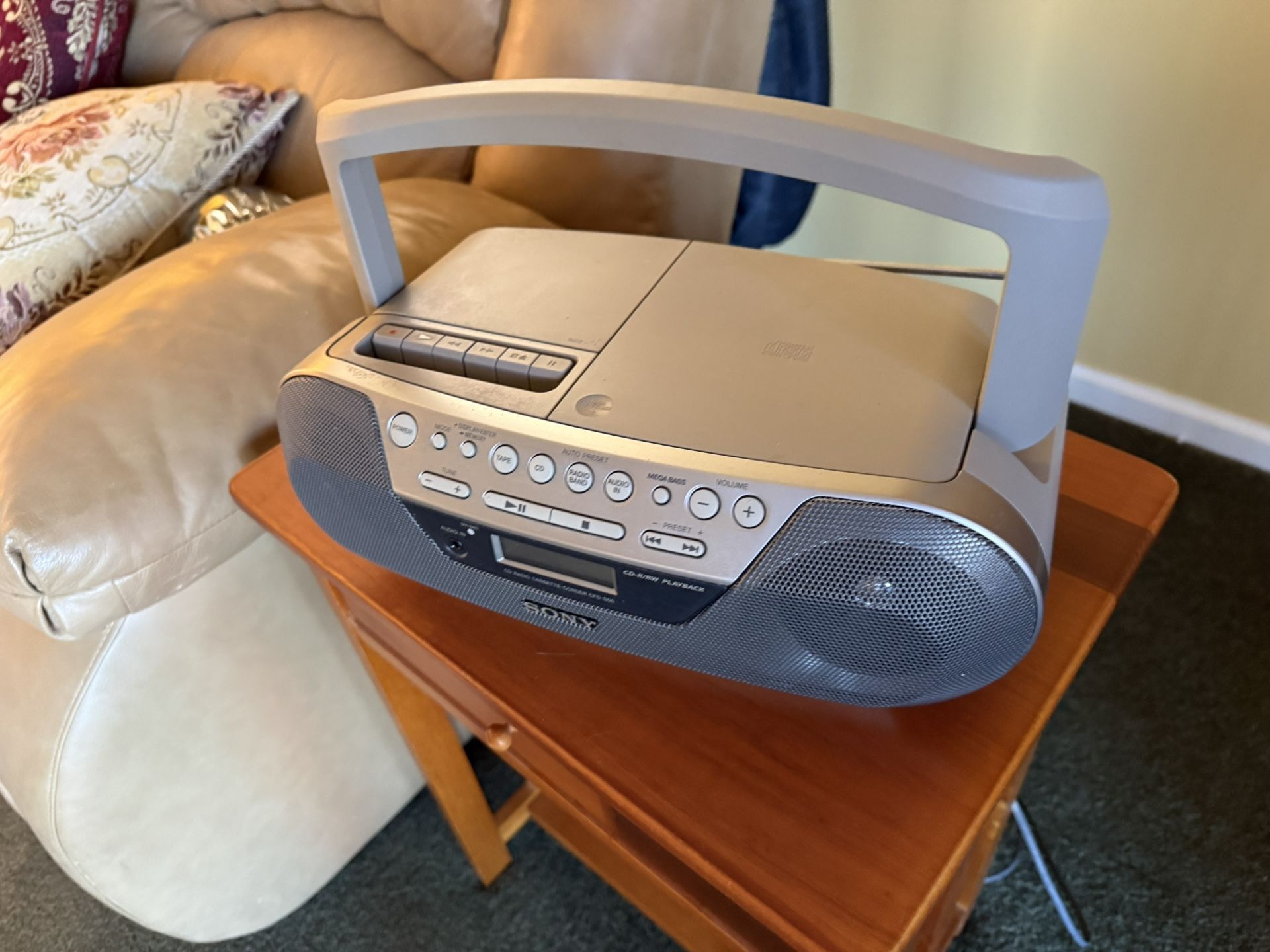 Sony radio W/ Cd & Cassette