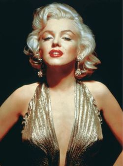 Framed "Marilyn Monroe (Gold)" Poster Print