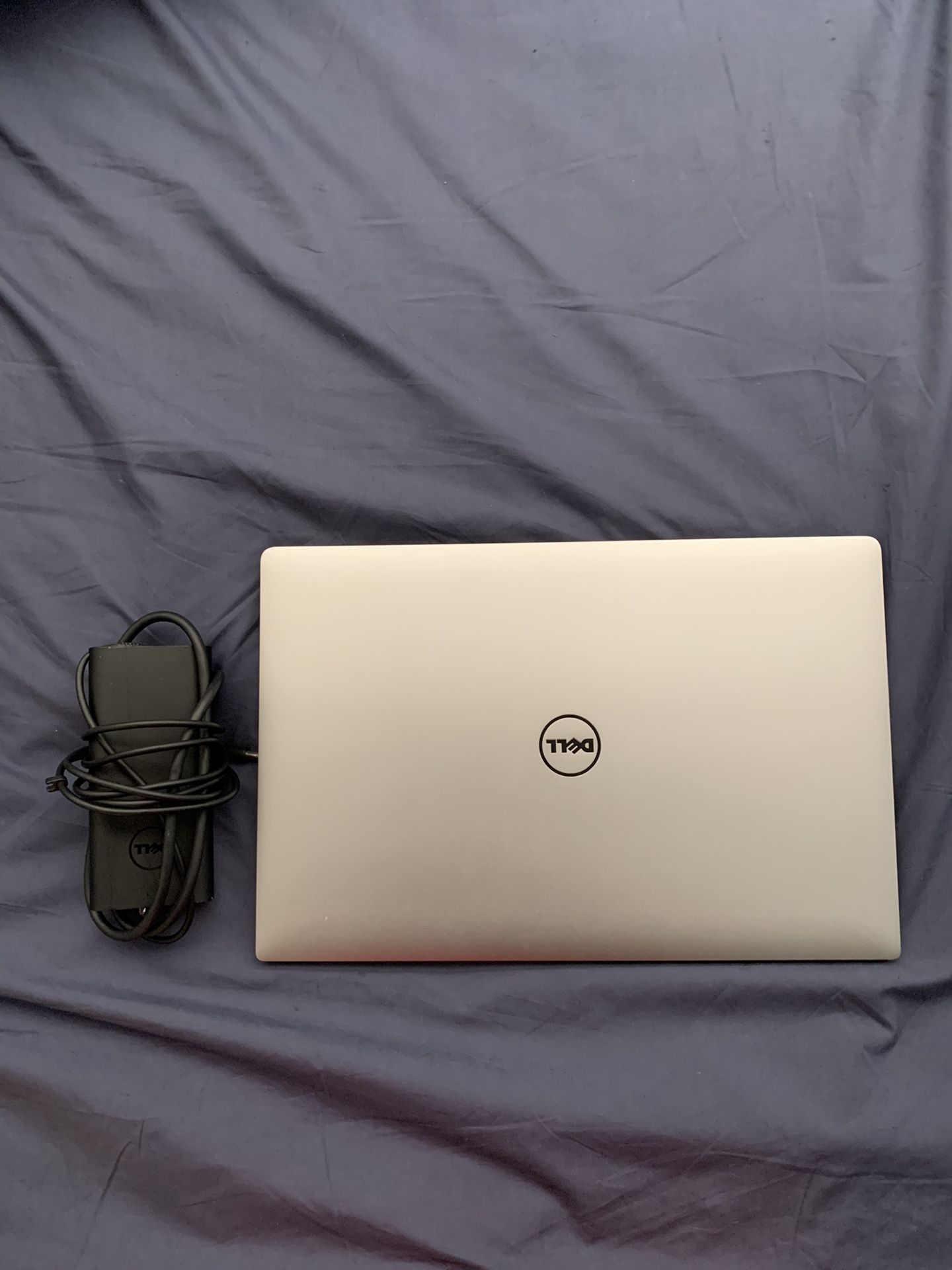 Dell XPS 15 9560 Laptop (Great Condition)