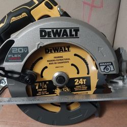7¼  24T  DEWALT SAW TOOL ONLY NO BATERY FLEX VOLT. 20V  