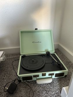 Mint Crosley Record Player 
