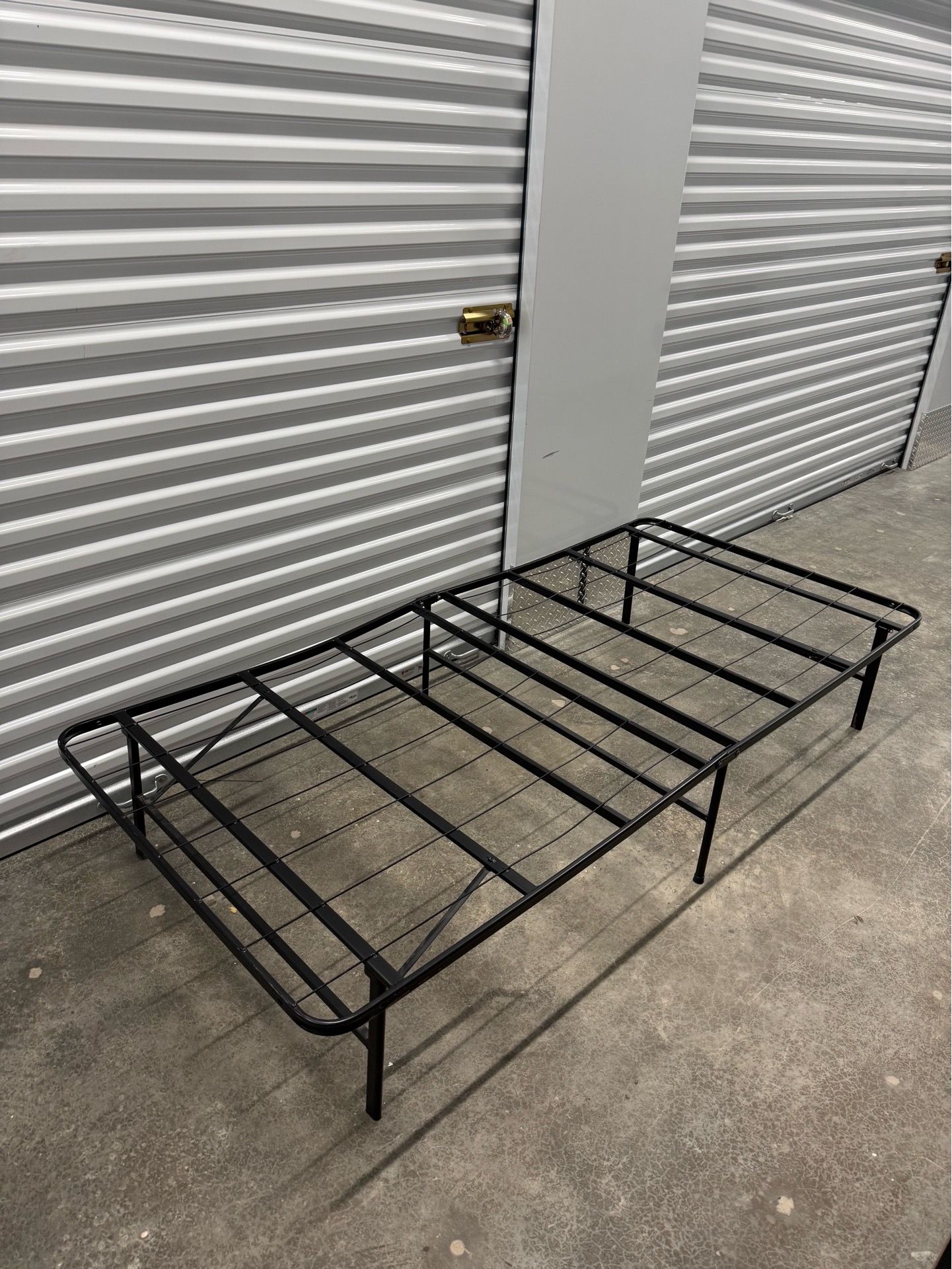 Twin Size Metal Bed Frame Platform Base – Black