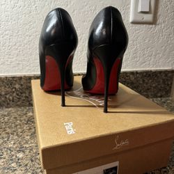36 So Kate Christian Louboutin Black