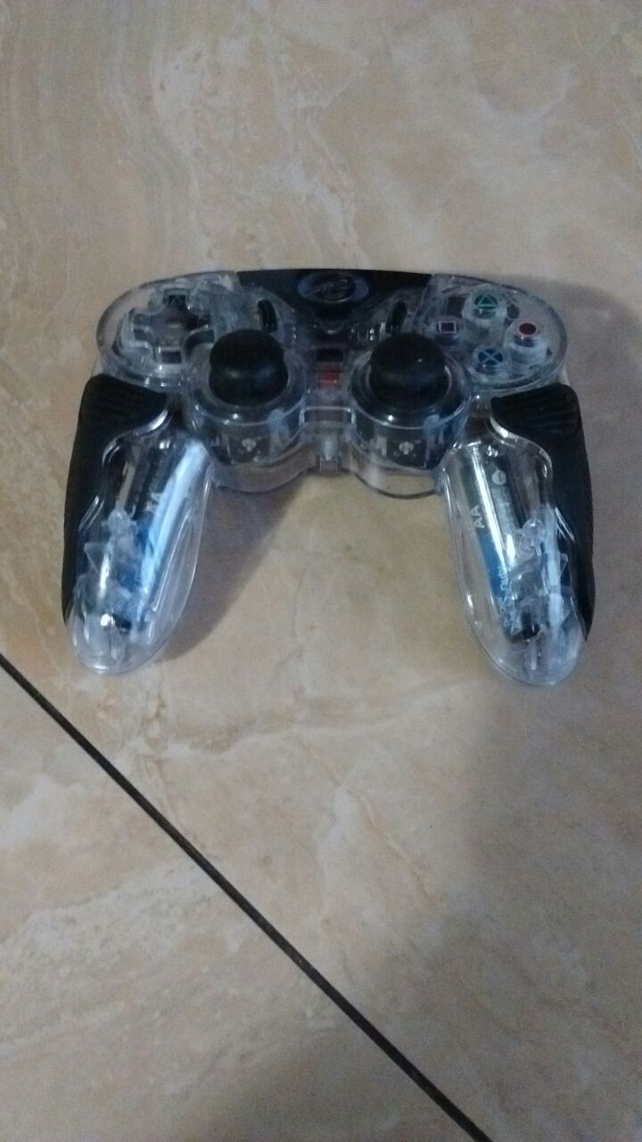 Pelican Chameleon PS2 Wireless Controller