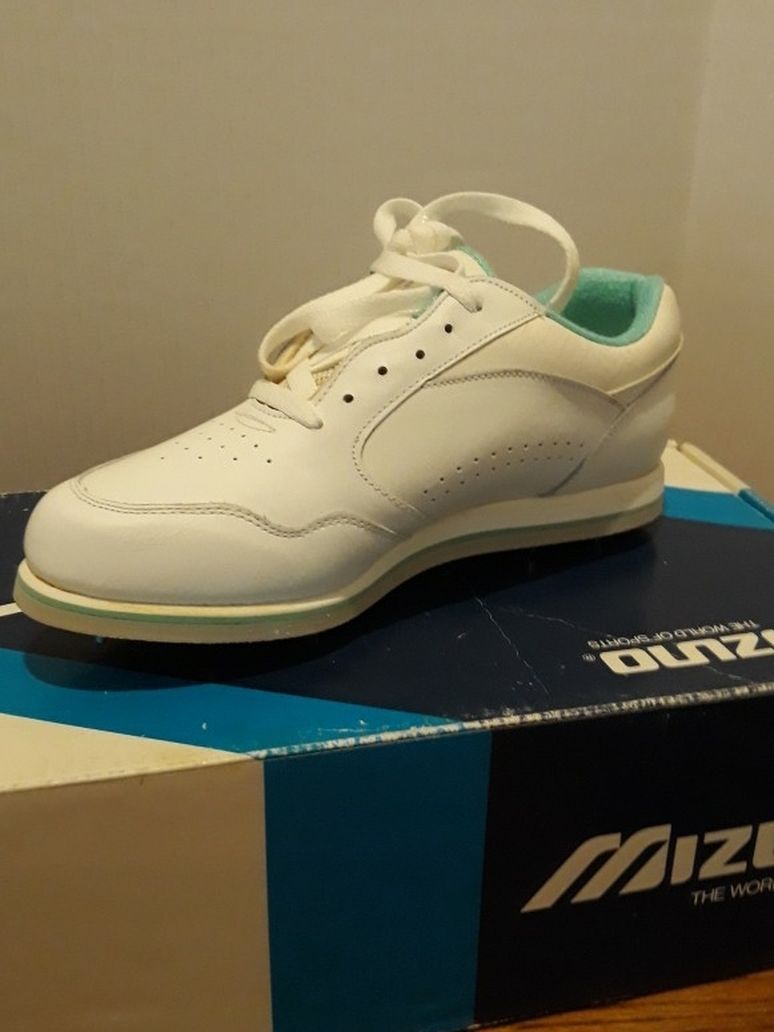 Hemet/Tustin Womans Golf Shoe 7m