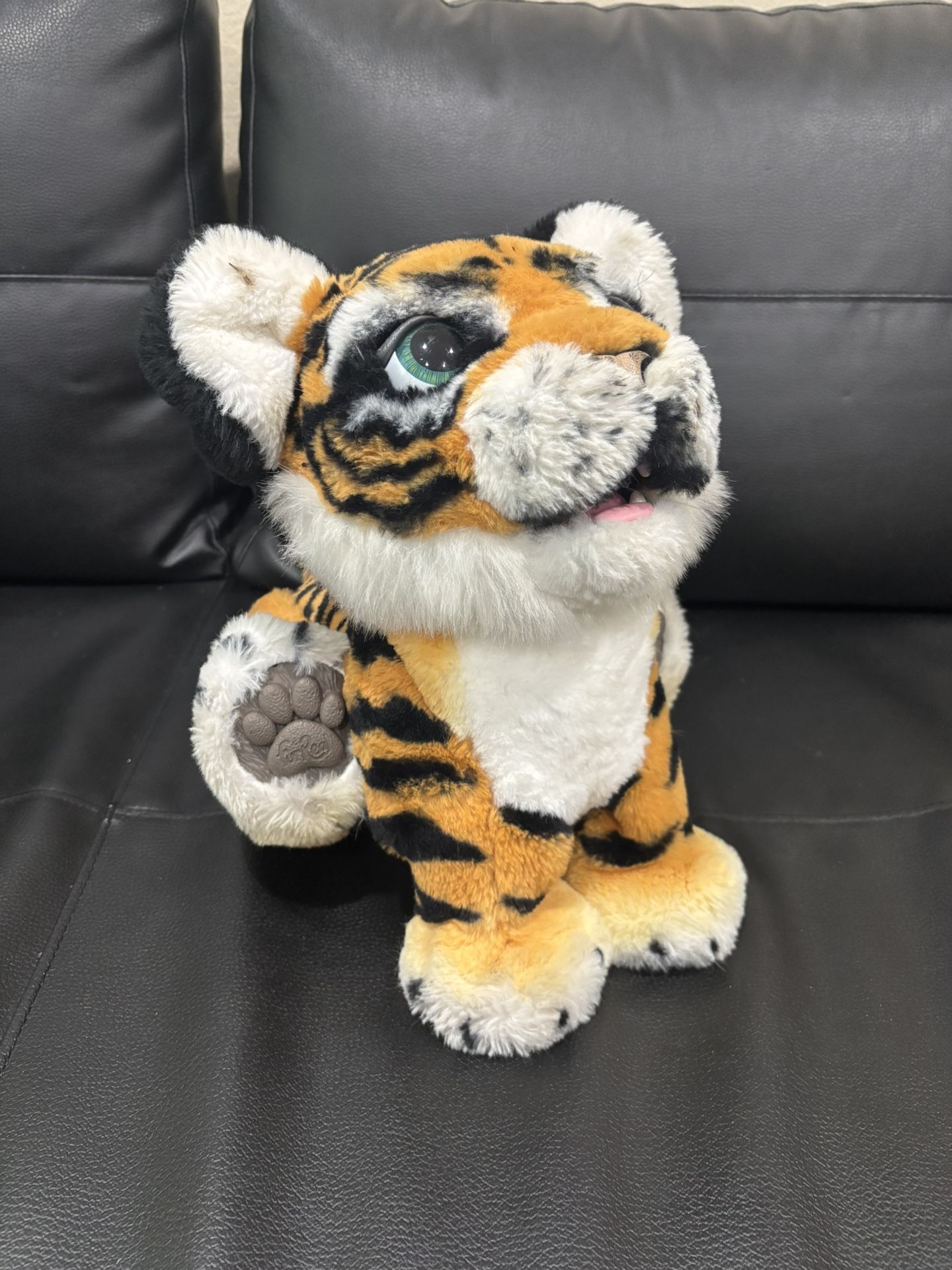 FurREAL Friends ROARIN TYLER The Playful TIGER Interactive Plush Toy