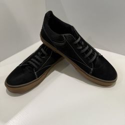Vans Black Sneakers