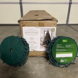 WONDERSHOP 7.5 CHRISTMAS TREE WITH (2) PACKS OF WHITE LIGHTS 