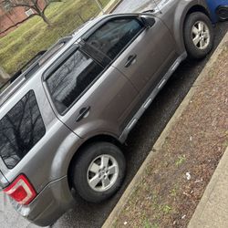 2010 Ford Escape