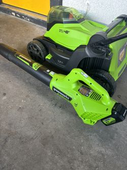 Greenworks Leaf Blower