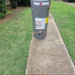 40 Gallon Gas Hotwater Heater