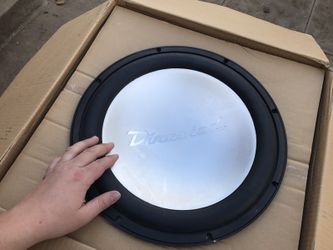 Two 15 inch Directed Audio subwoofers and a 2400 watt amp.