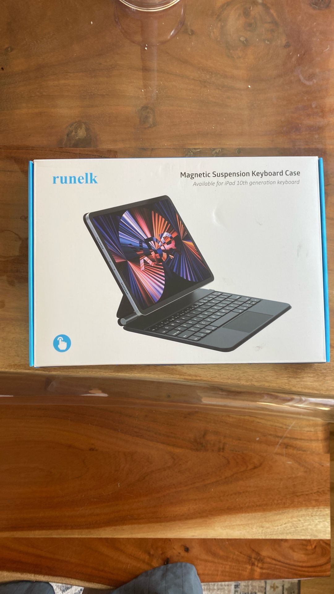 Brand New In Box Magnetic Suspension Keyboard Case For Ipad 10Th Generation.