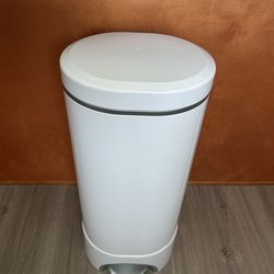 Munchkin Diaper Pail