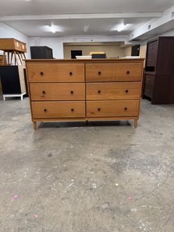 Mid Century Modern Style 6 Drawer Dresser