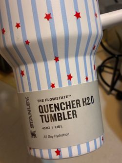 Stanley 40oz Stainless Steel H2.0 FlowState Quencher Tumbler Blue Starry Strips BRAND NEW