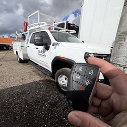 Car keys/Fobs/Llaves De Autos