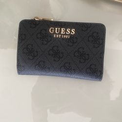 guess card/cash holder