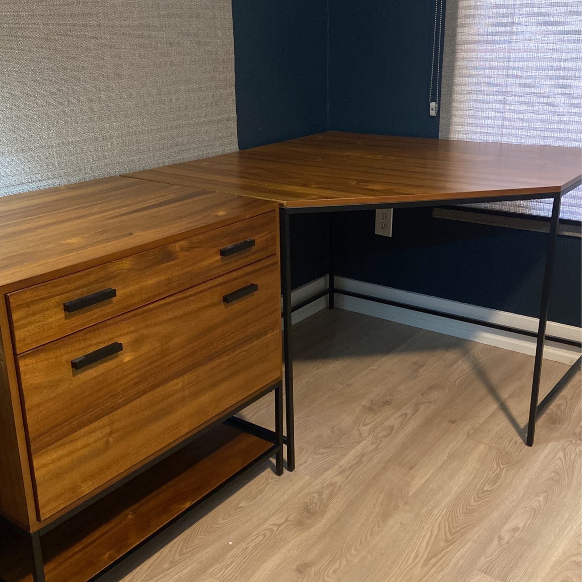 Corner Desk And File Cabinet 