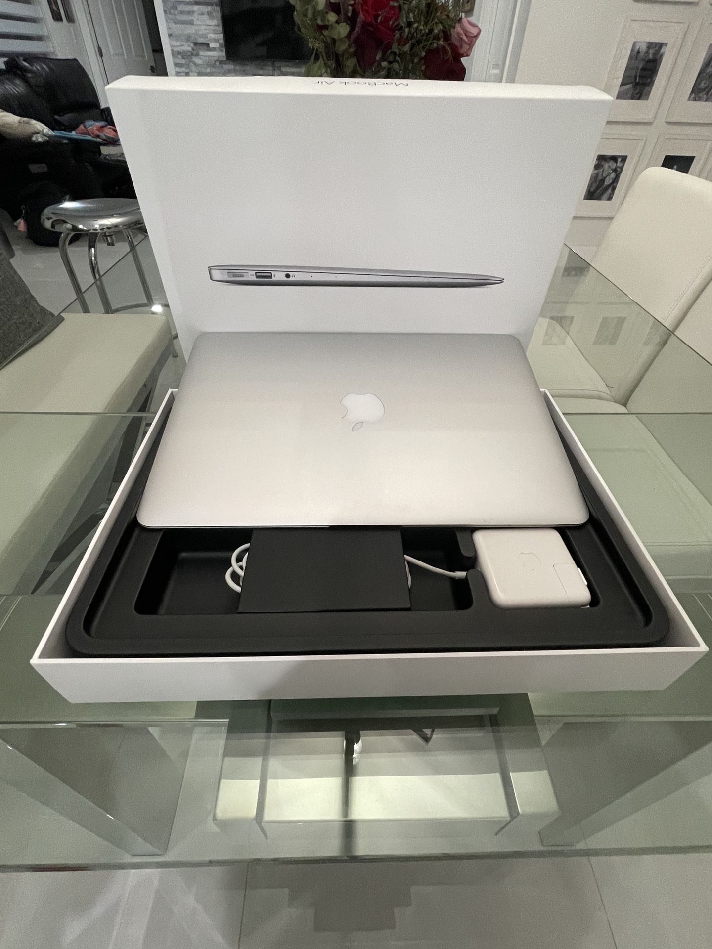 MacBook Air 13in 