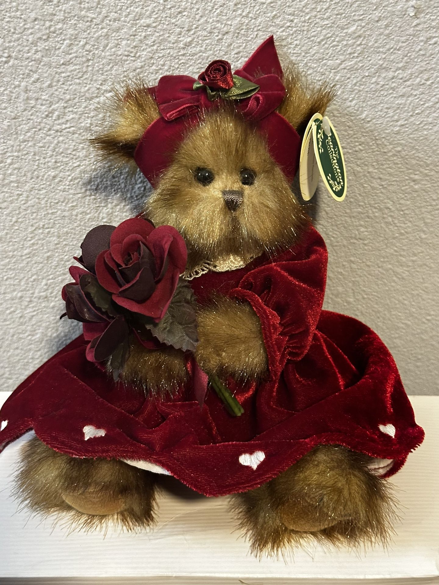 Valentine Bear Rosie Romantic
